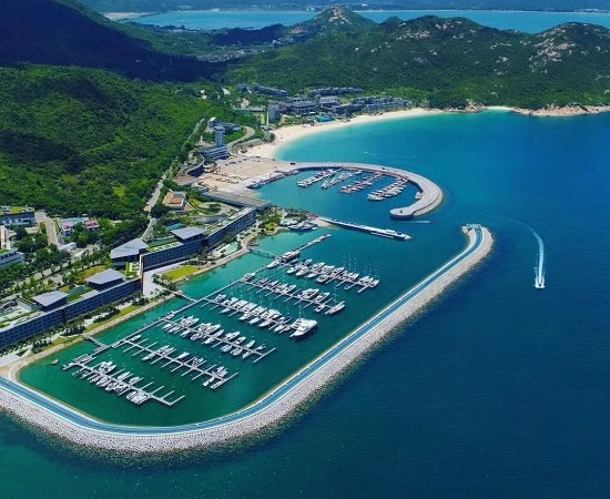 浪骑瞻云度假酒店